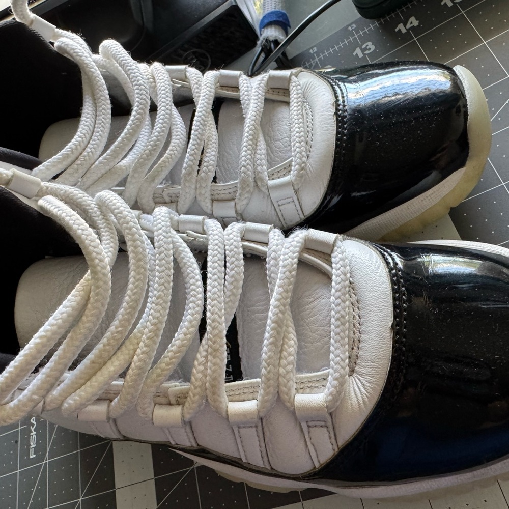 Nike Jordan 11 concord shoes youth 6.5 - Picture 3 of 8
